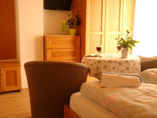 Viragoskert Apartman Hévíz Oda fotoğraf